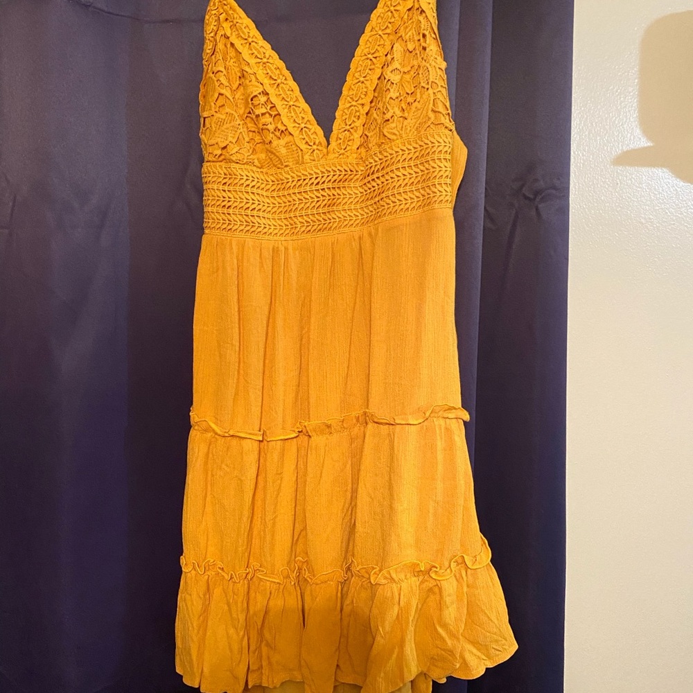Cute yellow sundress